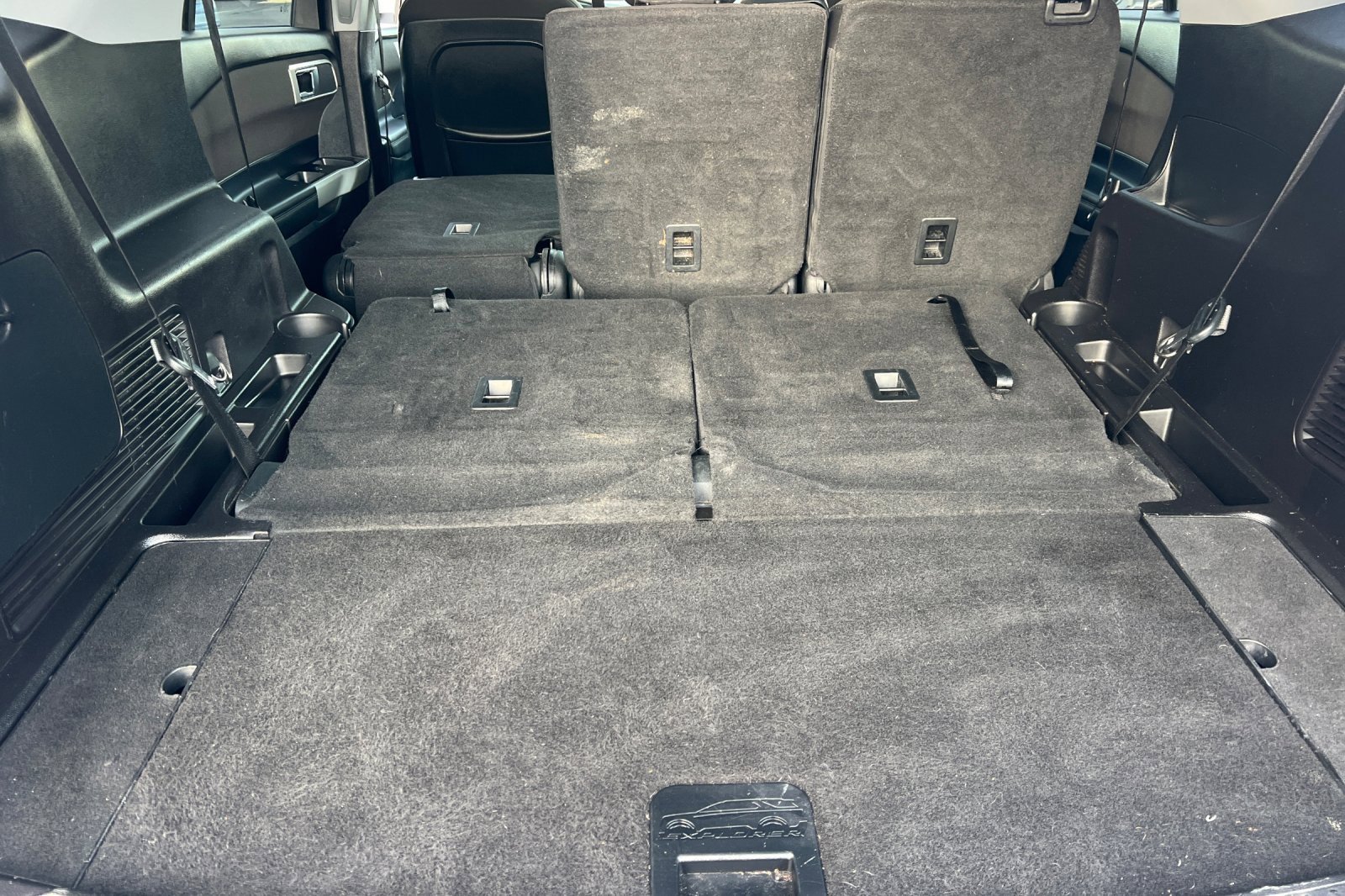 Used 2020 Ford Explorer XLT w/ Class III Trailer Tow Package image 13