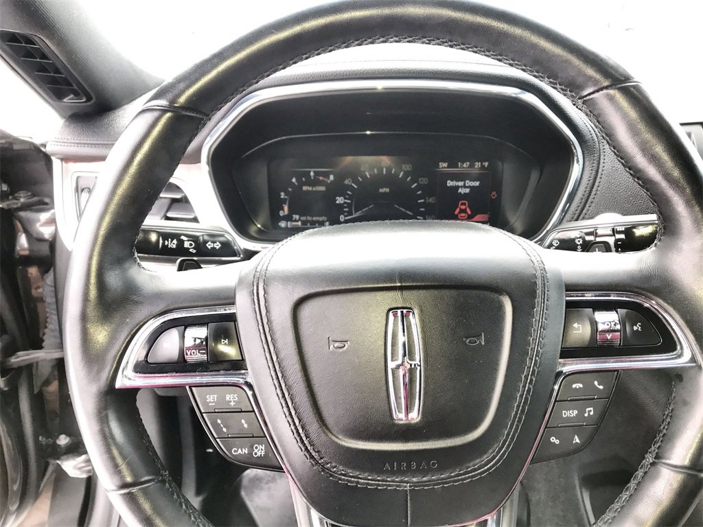 Used 2020 Lincoln Continental Standard w/ Premium Package image 14