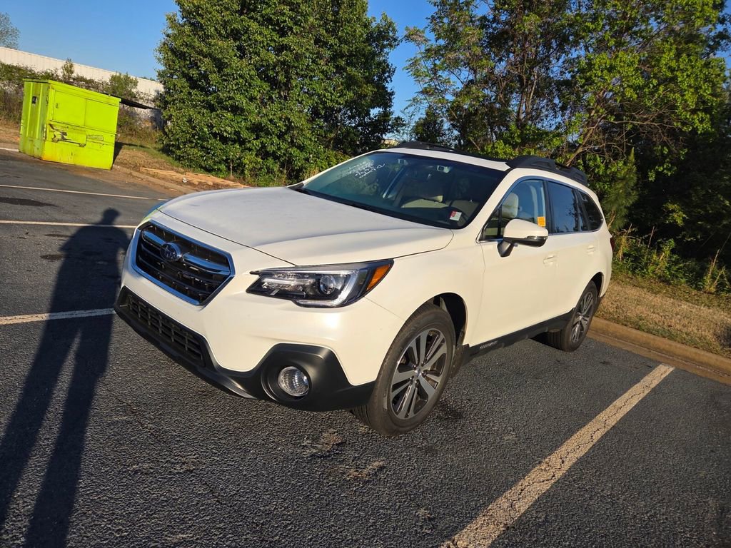 Used 2018 Subaru Outback 2.5i Limited image 3