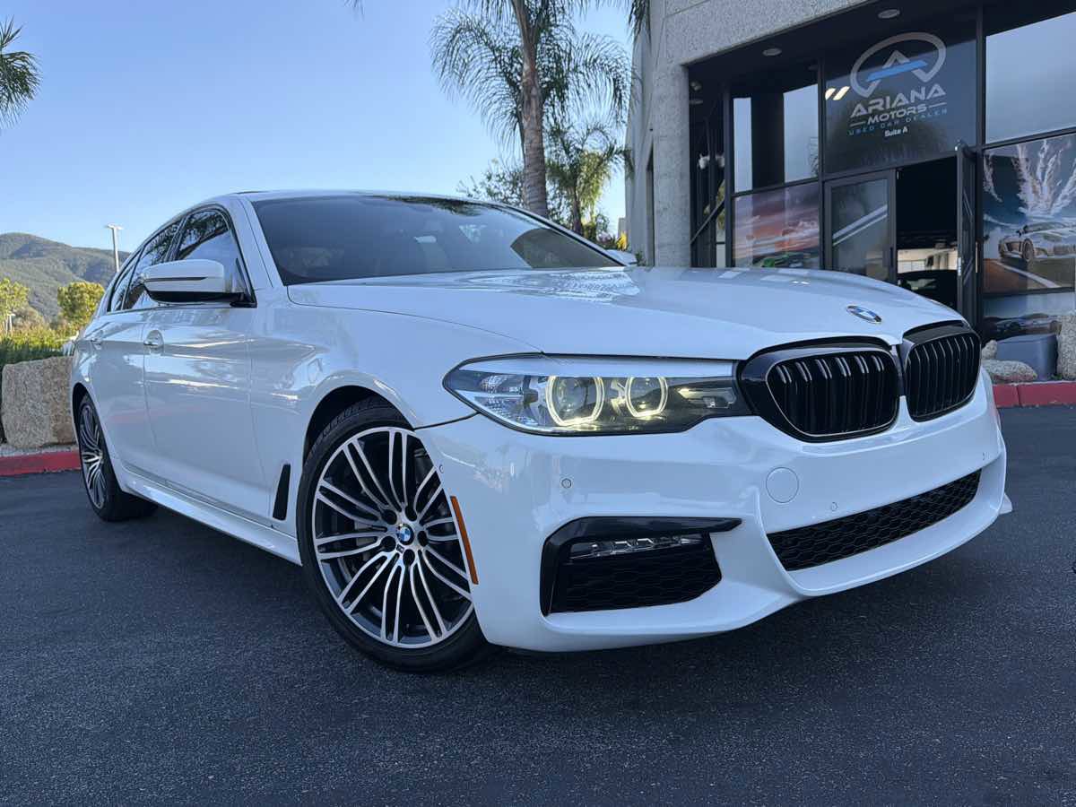 Used 2018 BMW 530i w/ M Sport Package RWD image 10