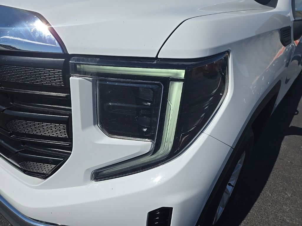 Used 2023 GMC Sierra 1500 Pro w/ Convenience Package image 27