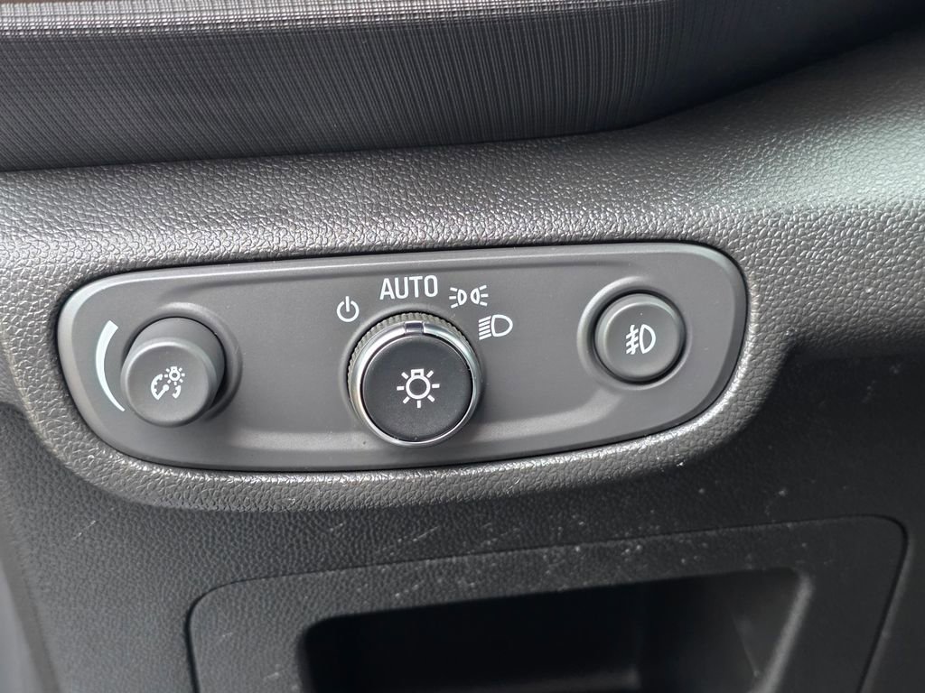 Used 2023 Chevrolet TrailBlazer ACTIV w/ Convenience Package image 13