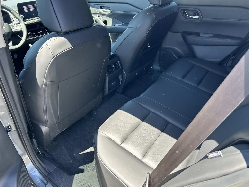 New 2026 Nissan Rogue SV AWD/4WD image 21