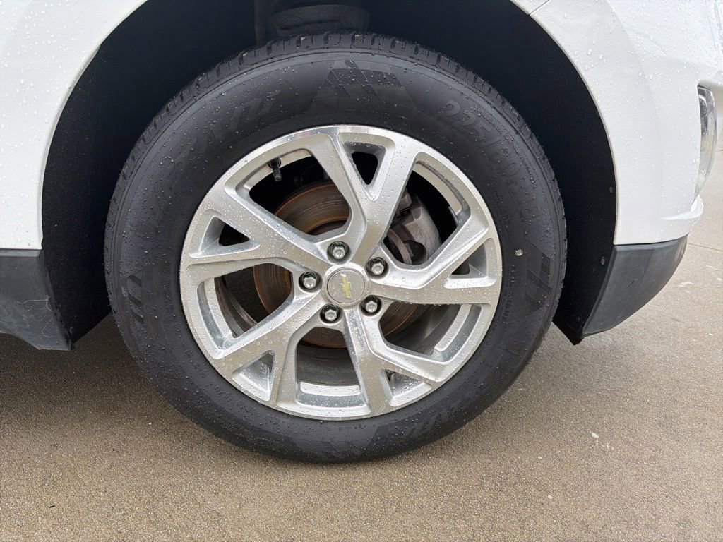Used 2019 Chevrolet Equinox Premier w/ LPO, Floor Liner Package image 11