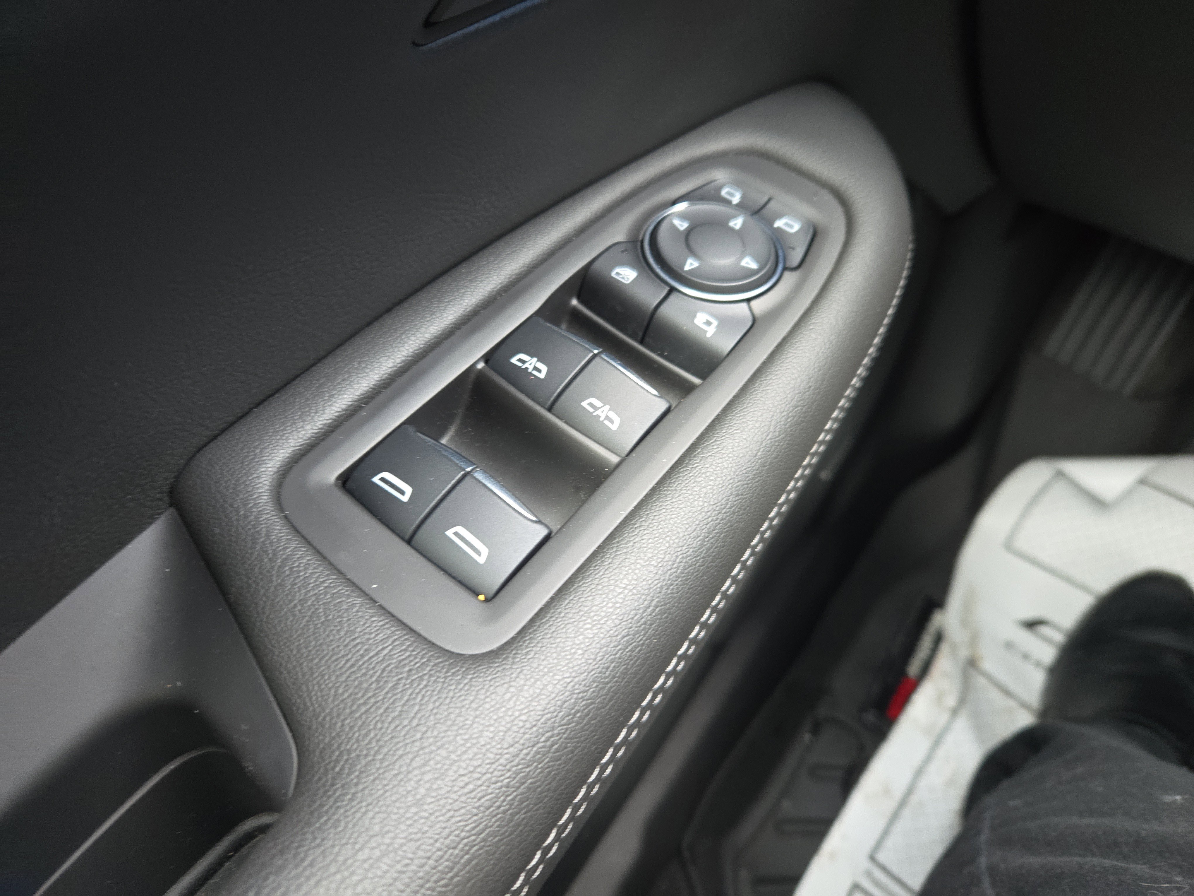 Certified 2024 Cadillac XT6 Premium Luxury image 13