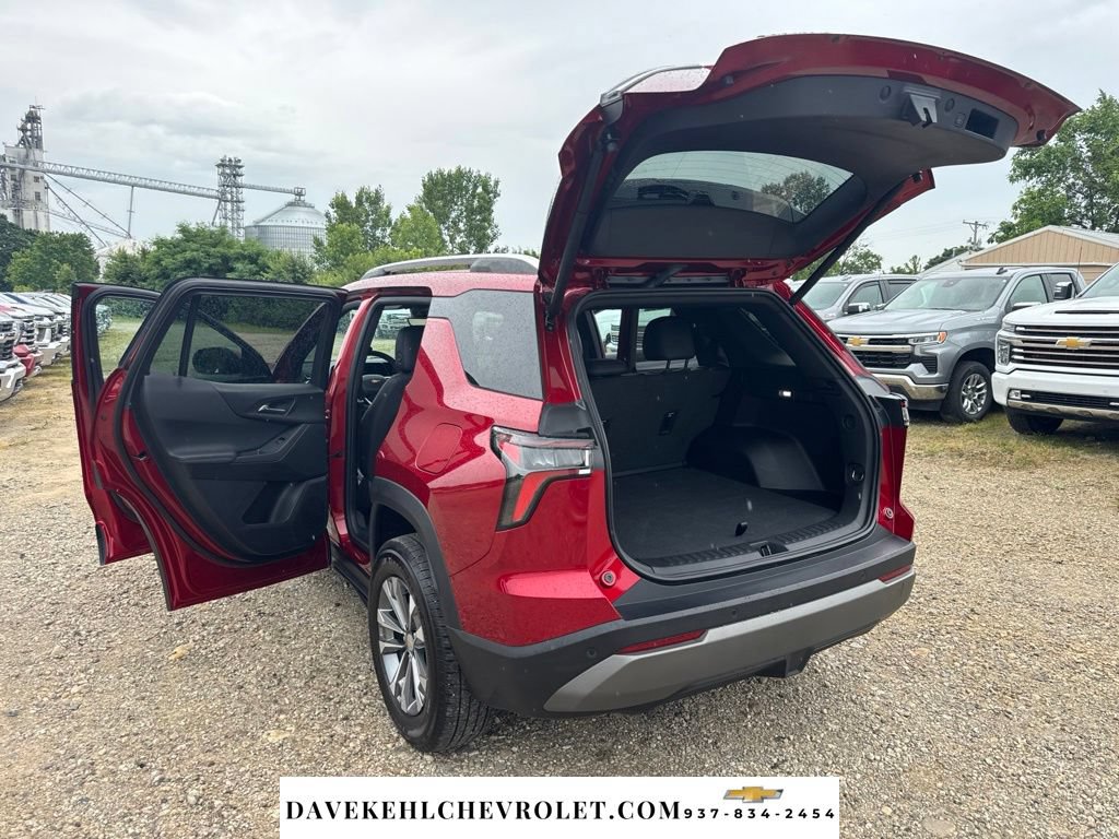 Used 2025 Chevrolet Equinox LT w/ Convenience Package II FWD image 27