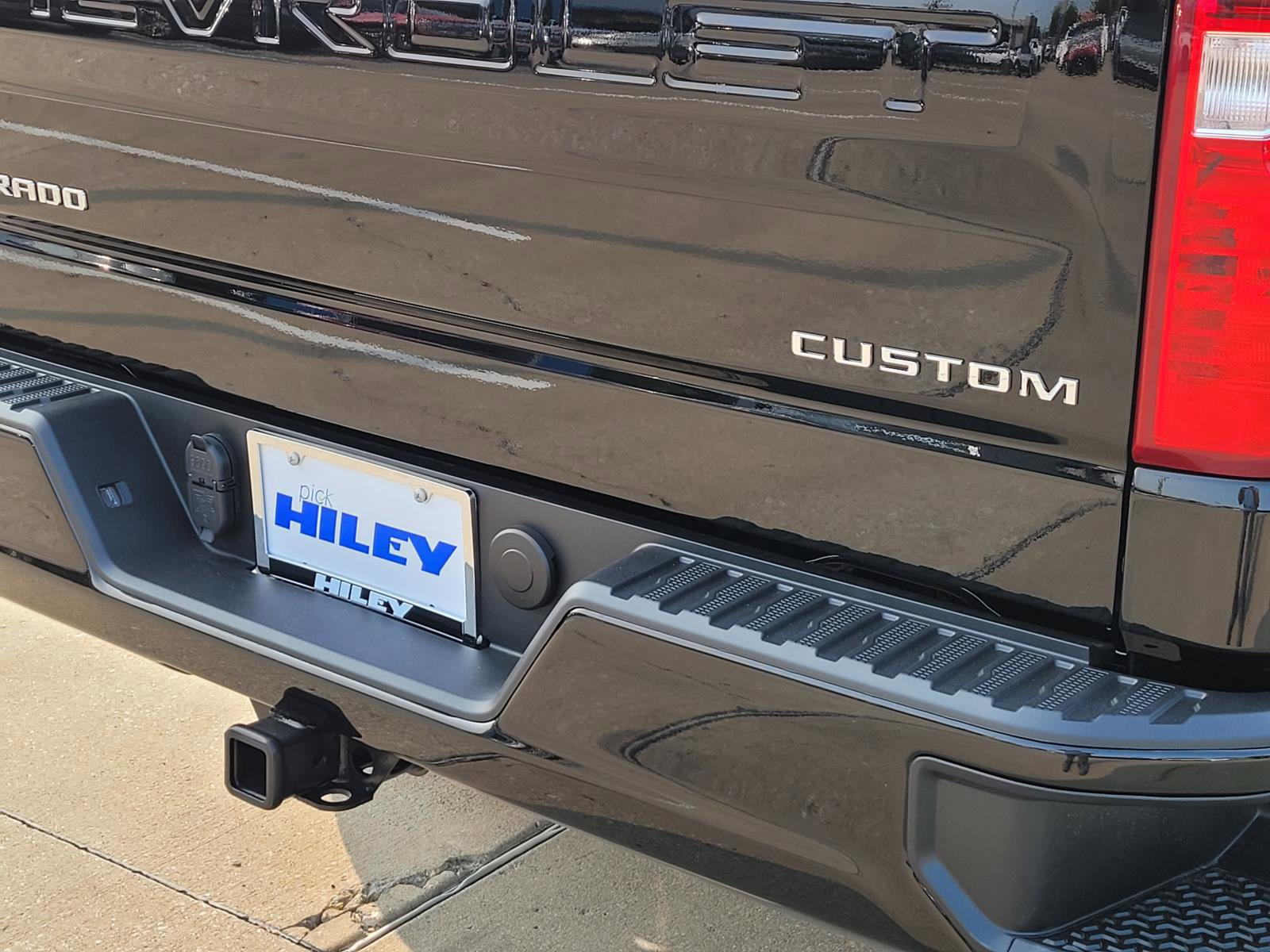 New 2026 Chevrolet Silverado 1500 Custom RWD image 4
