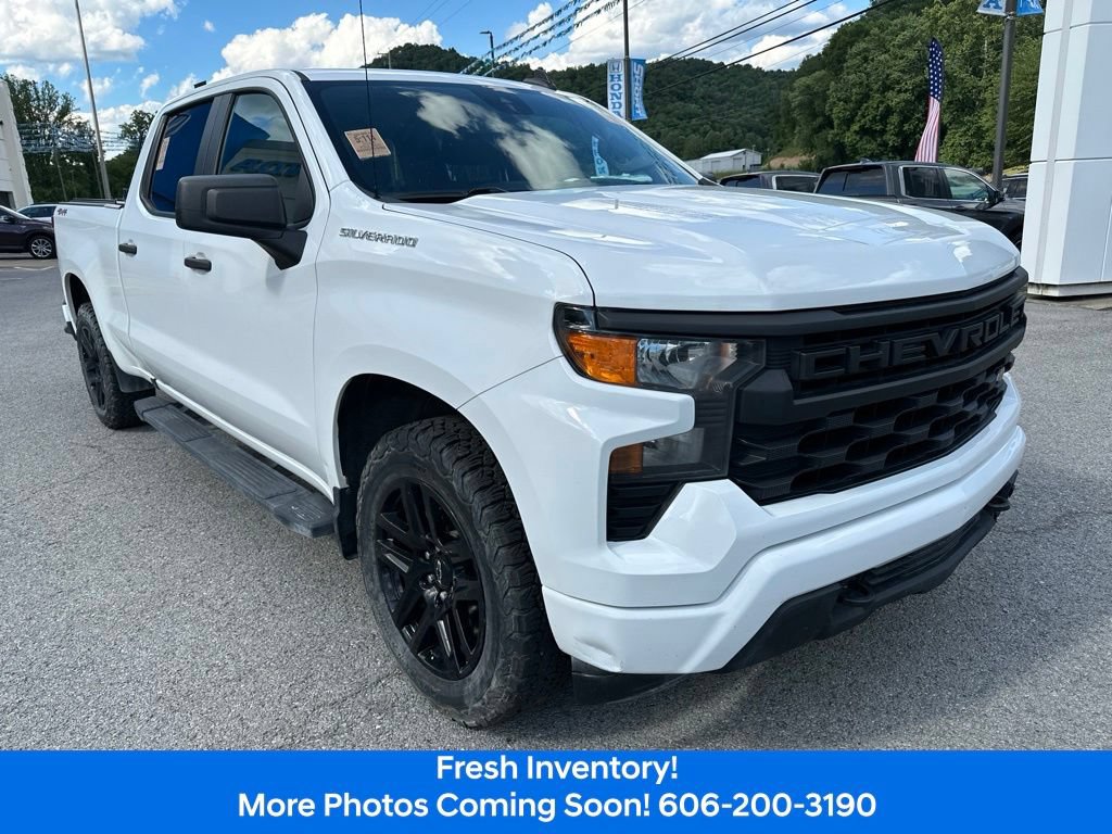 Used 2023 Chevrolet Silverado 1500 Custom AWD/4WD image 7