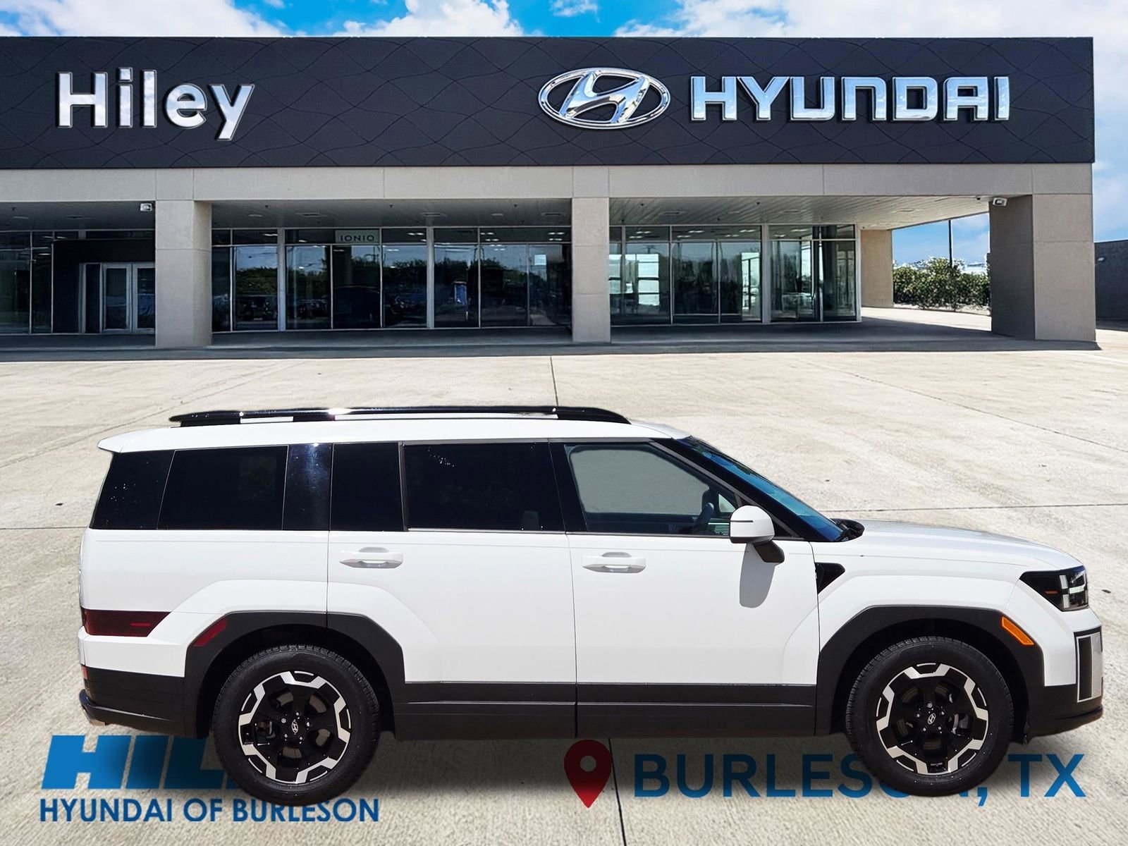 Used 2024 Hyundai Santa Fe SEL image 3