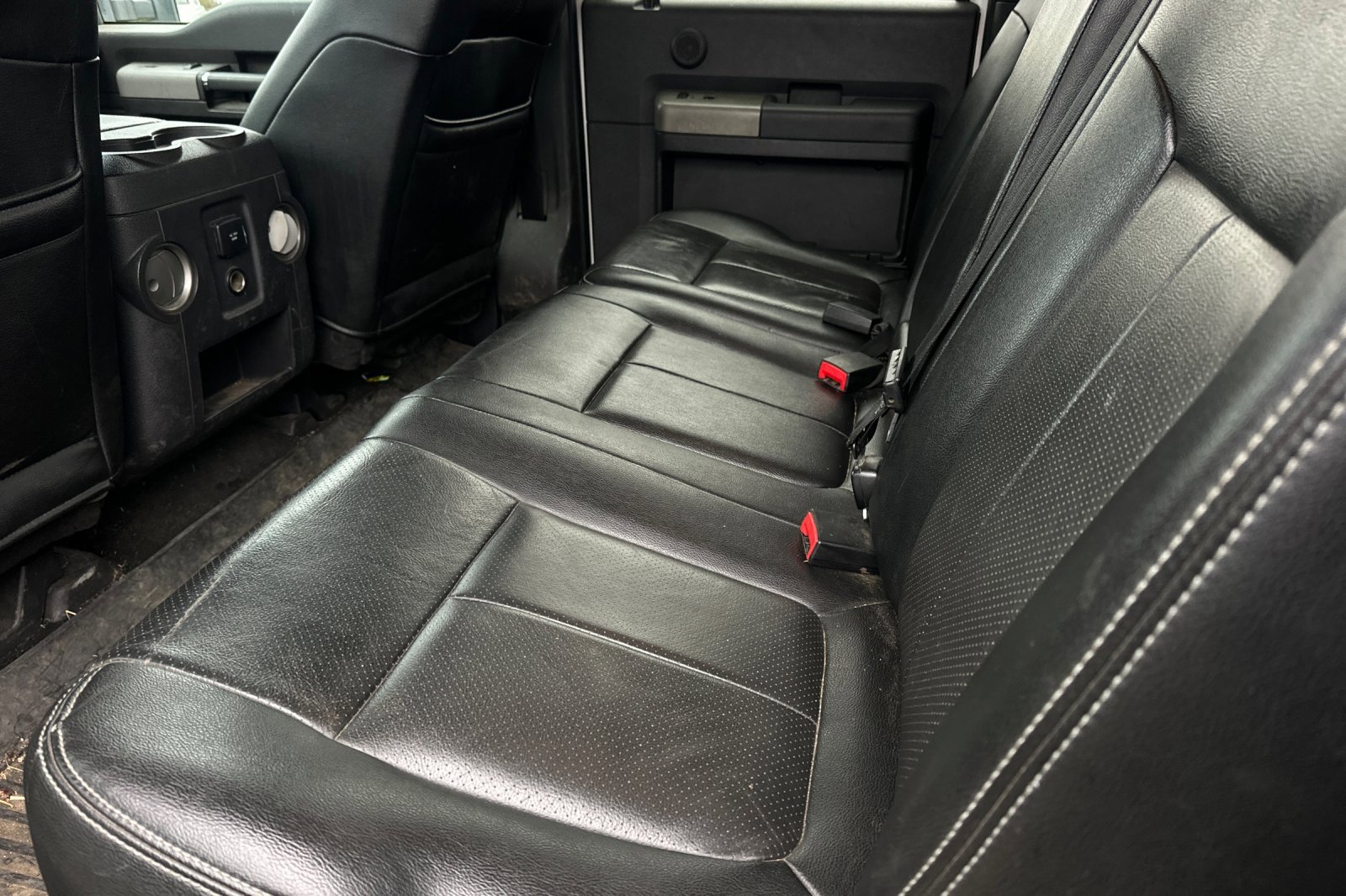 Used 2013 Ford F350 Lariat w/ Lariat Chrome Pkg image 12