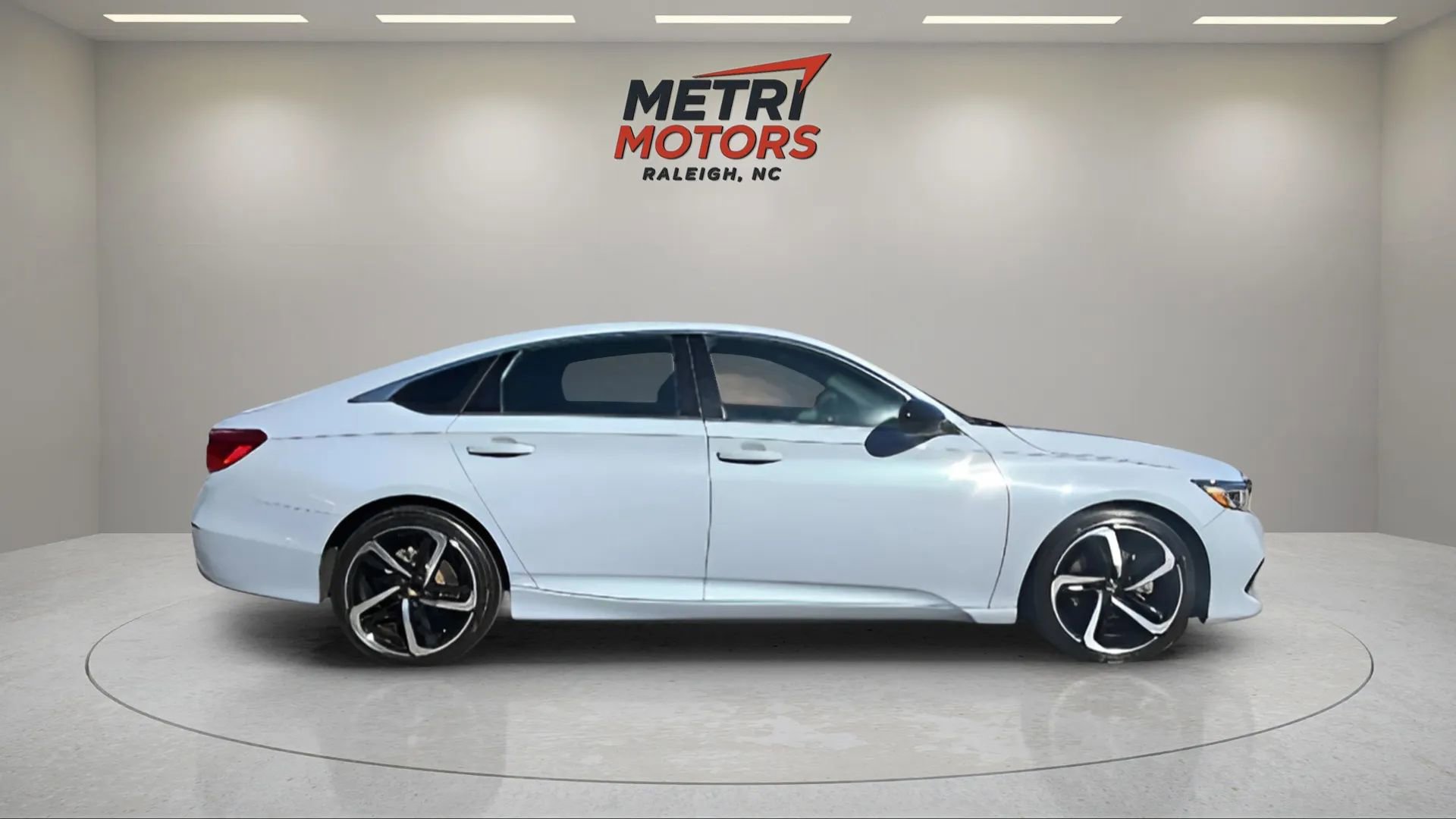 Used 2022 Honda Accord Sport image 8