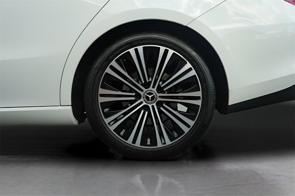 Used 2023 Mercedes-Benz CLA 250 image 12