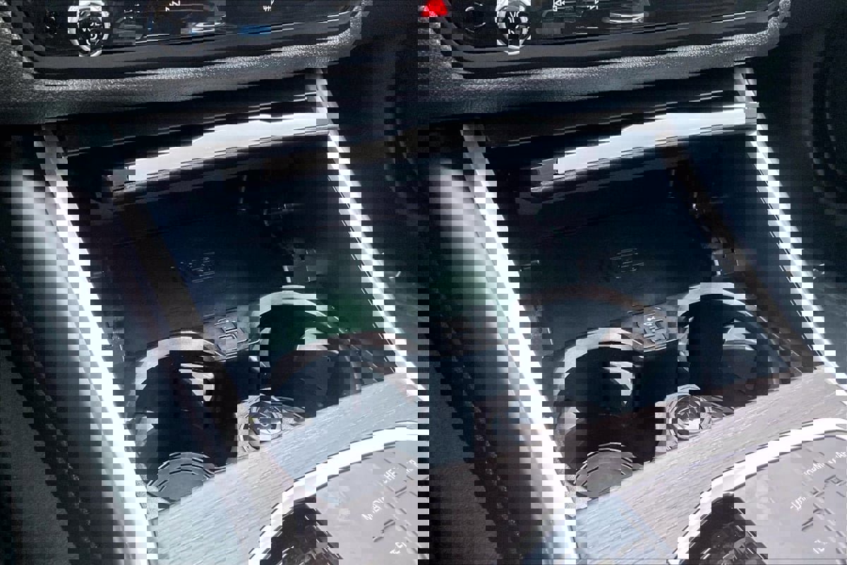 Used 2023 BMW i4 eDrive40 image 27