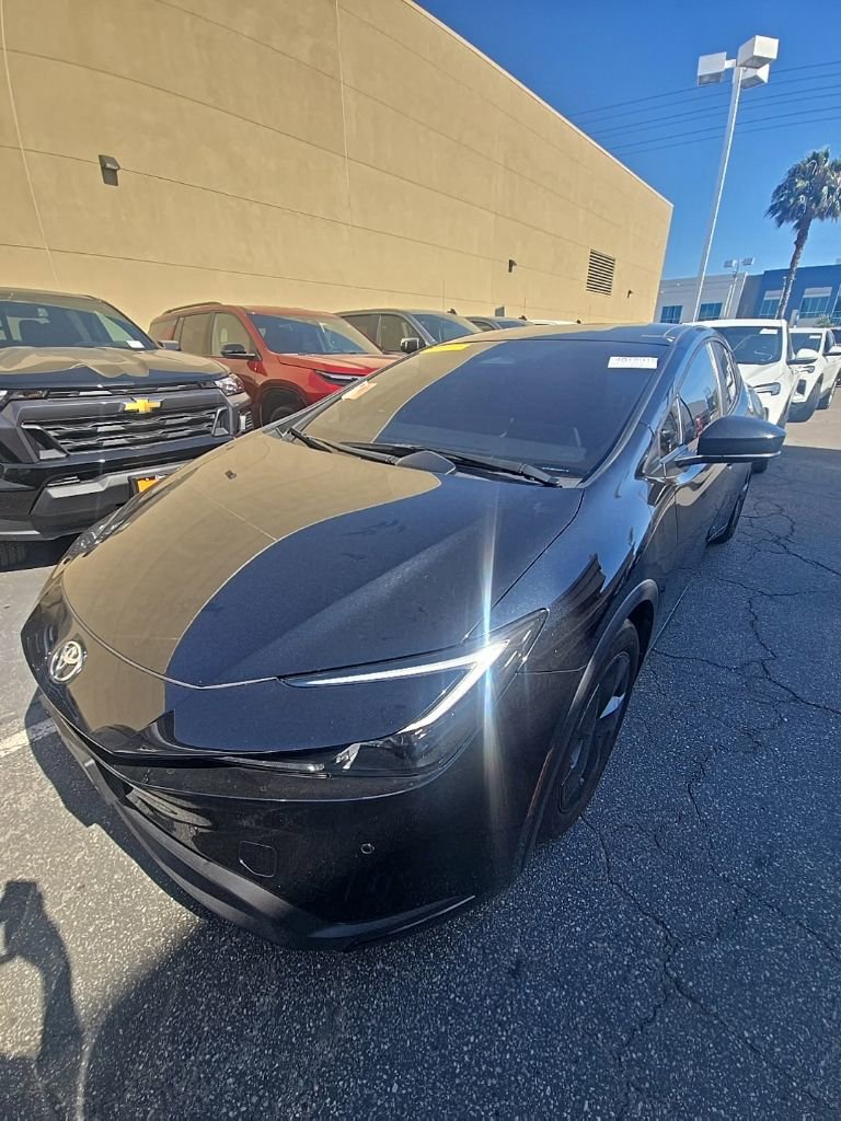 Used 2025 Toyota Prius LE