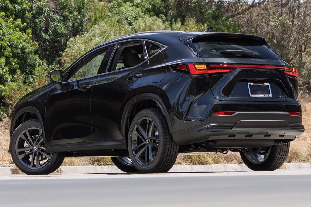 New 2026 Lexus NX 450h+ AWD w/ Accessory Package (Z1) image 2