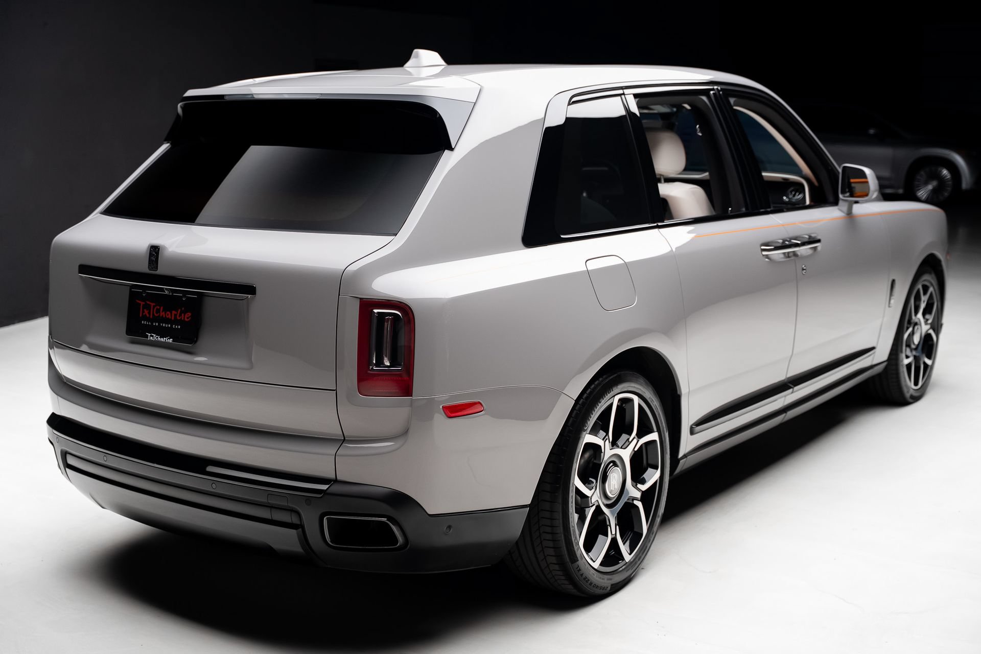 Used 2024 Rolls-Royce Cullinan Black Badge w/ Driver's Package AWD/4WD image 35