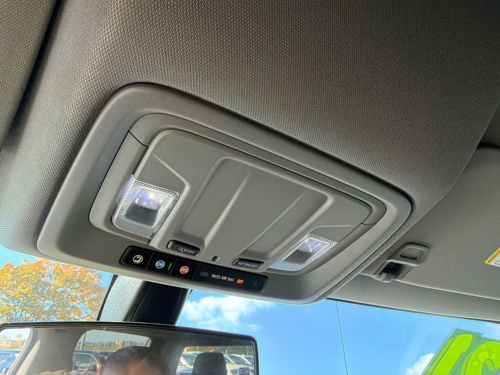 Used 2021 Chevrolet Silverado 1500 RST image 30