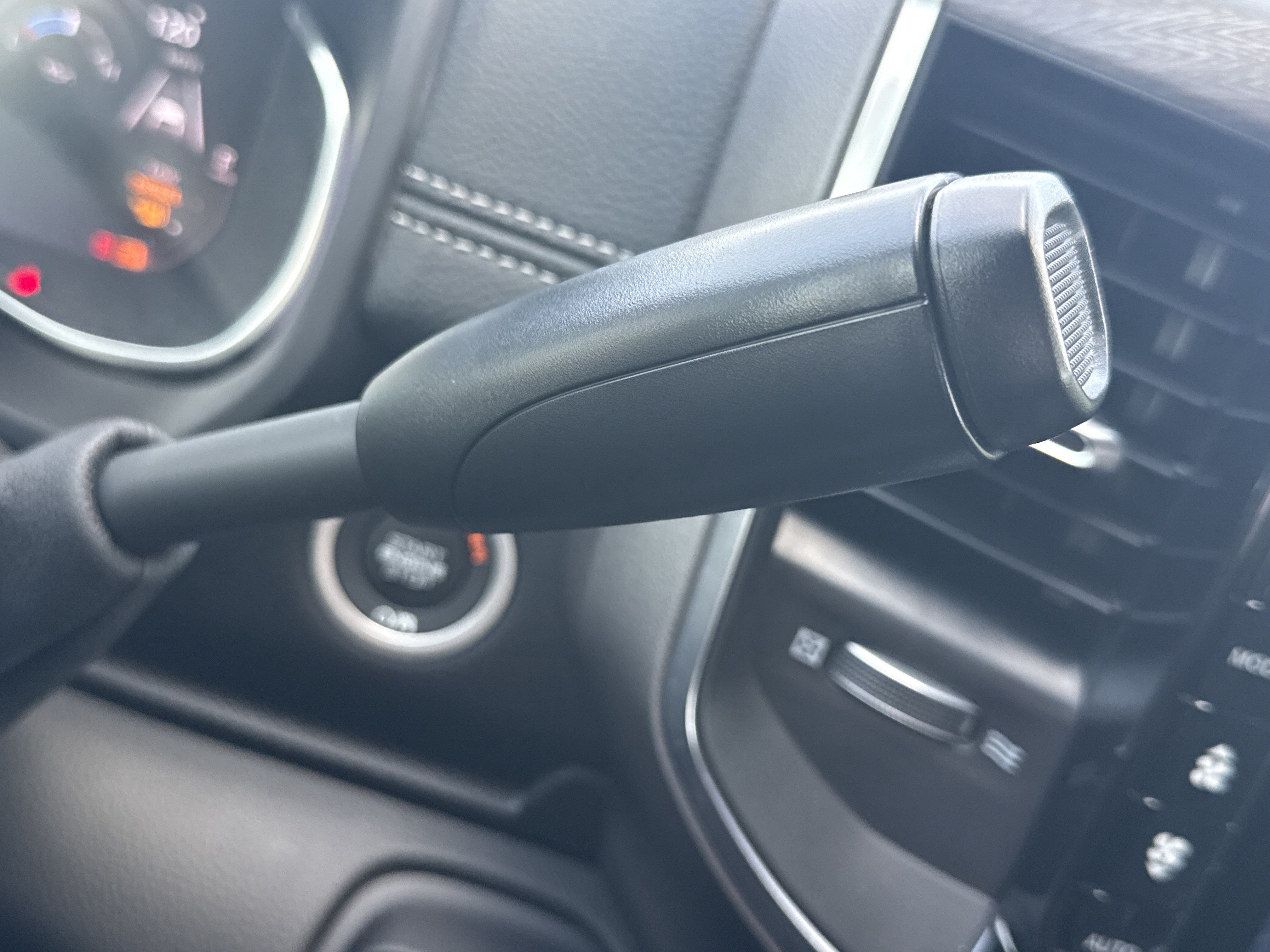 New 2026 RAM 3500 Laramie AWD/4WD image 28