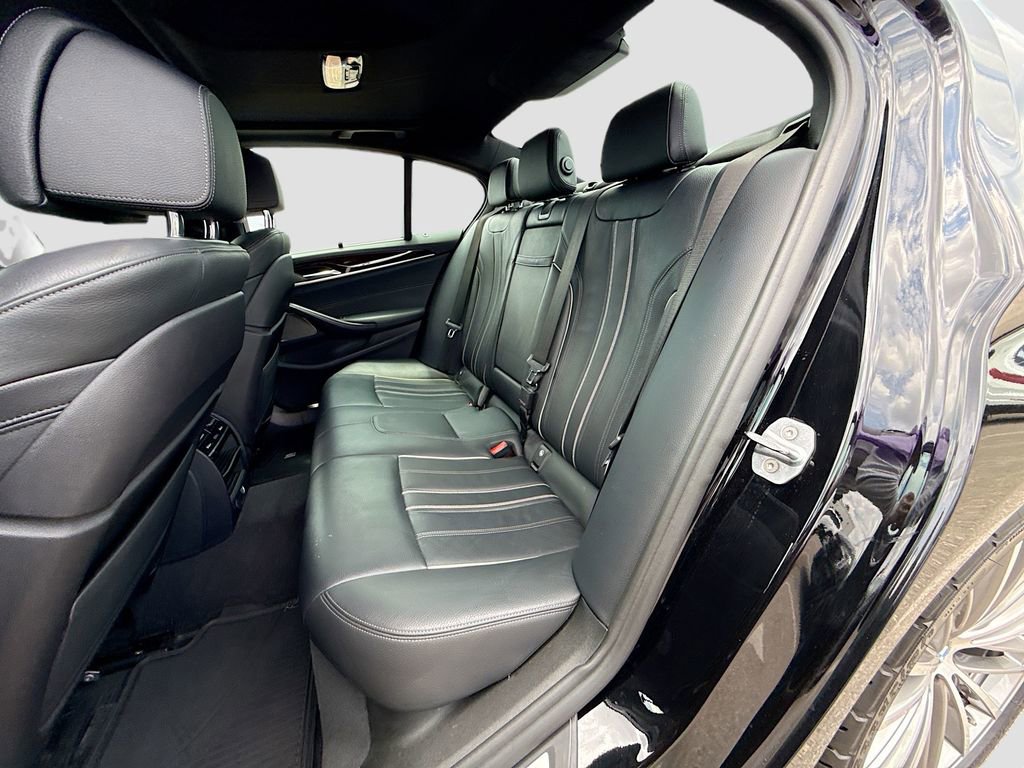 Used 2019 BMW 530i w/ Convenience Package RWD image 21