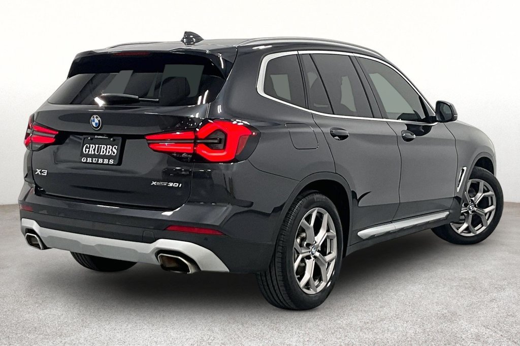 Used 2022 BMW X3 xDrive30i w/ Convenience Package w/ZPA AWD/4WD image 2