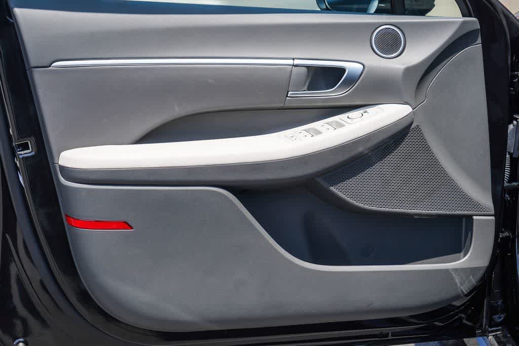New 2026 Hyundai Sonata SEL FWD image 19