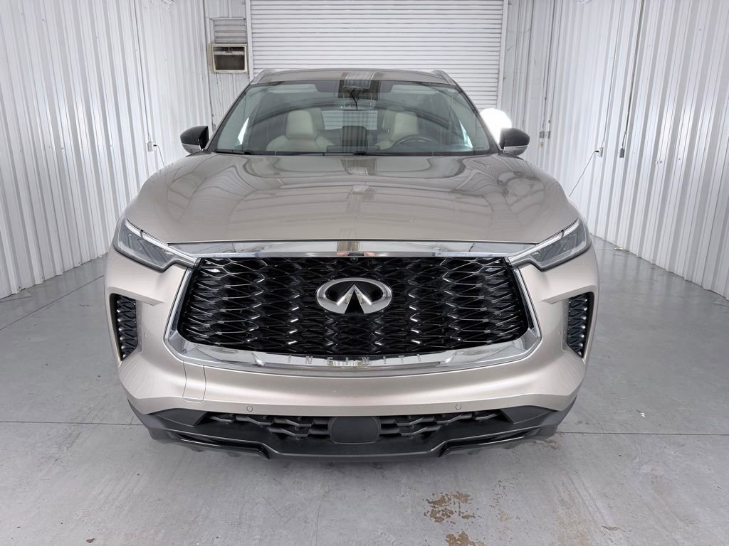 Certified 2023 INFINITI QX60 Luxe w/ Cargo Package FWD image 2