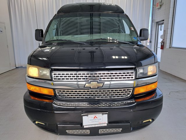Used 2015 Chevrolet Express 2500 RWD image 3