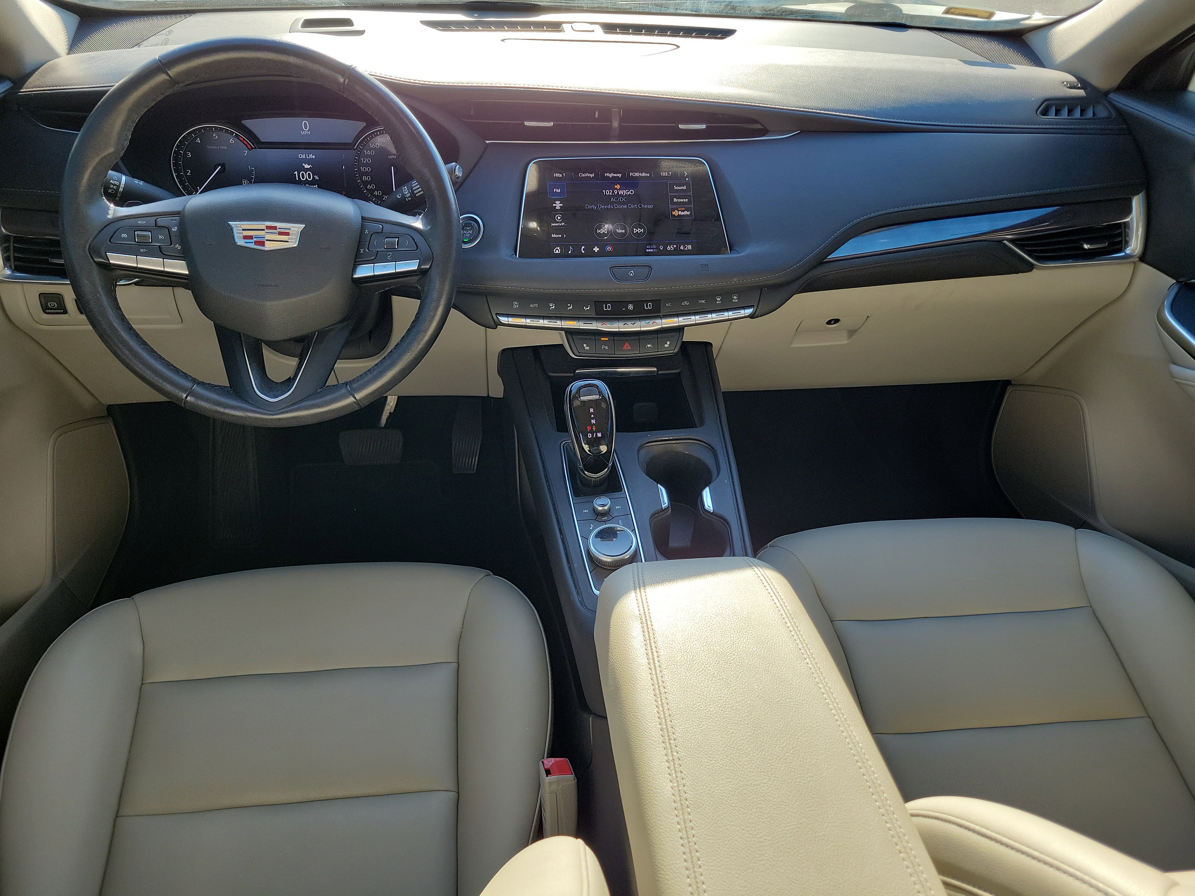 Used 2021 Cadillac XT4 Luxury w/ Driver Awareness Package image 20