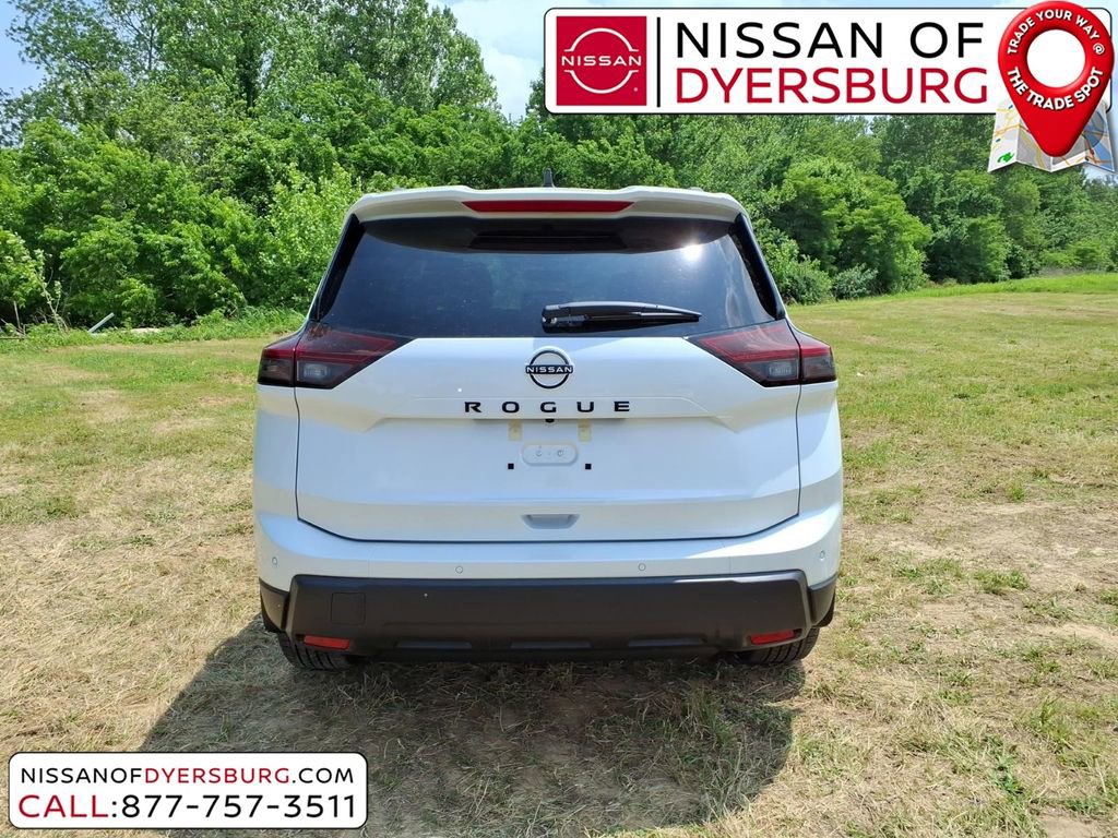 New 2026 Nissan Rogue SV FWD image 4