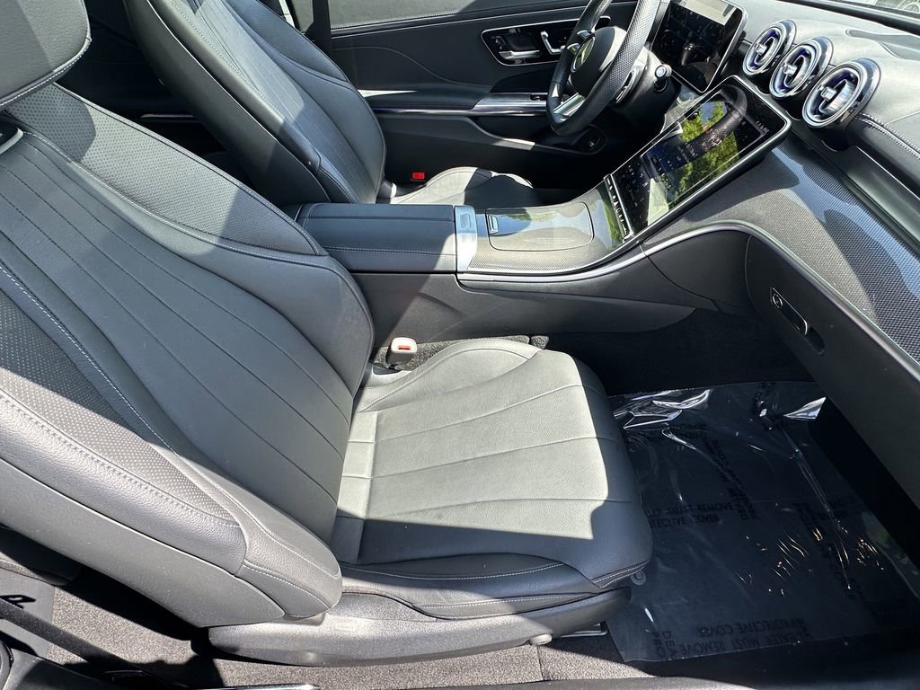 Certified 2025 Mercedes-Benz CLE 300 4MATIC Coupe image 15
