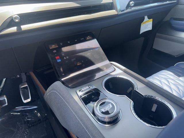 New 2026 Cadillac Vistiq Premium Luxury AWD/4WD image 14