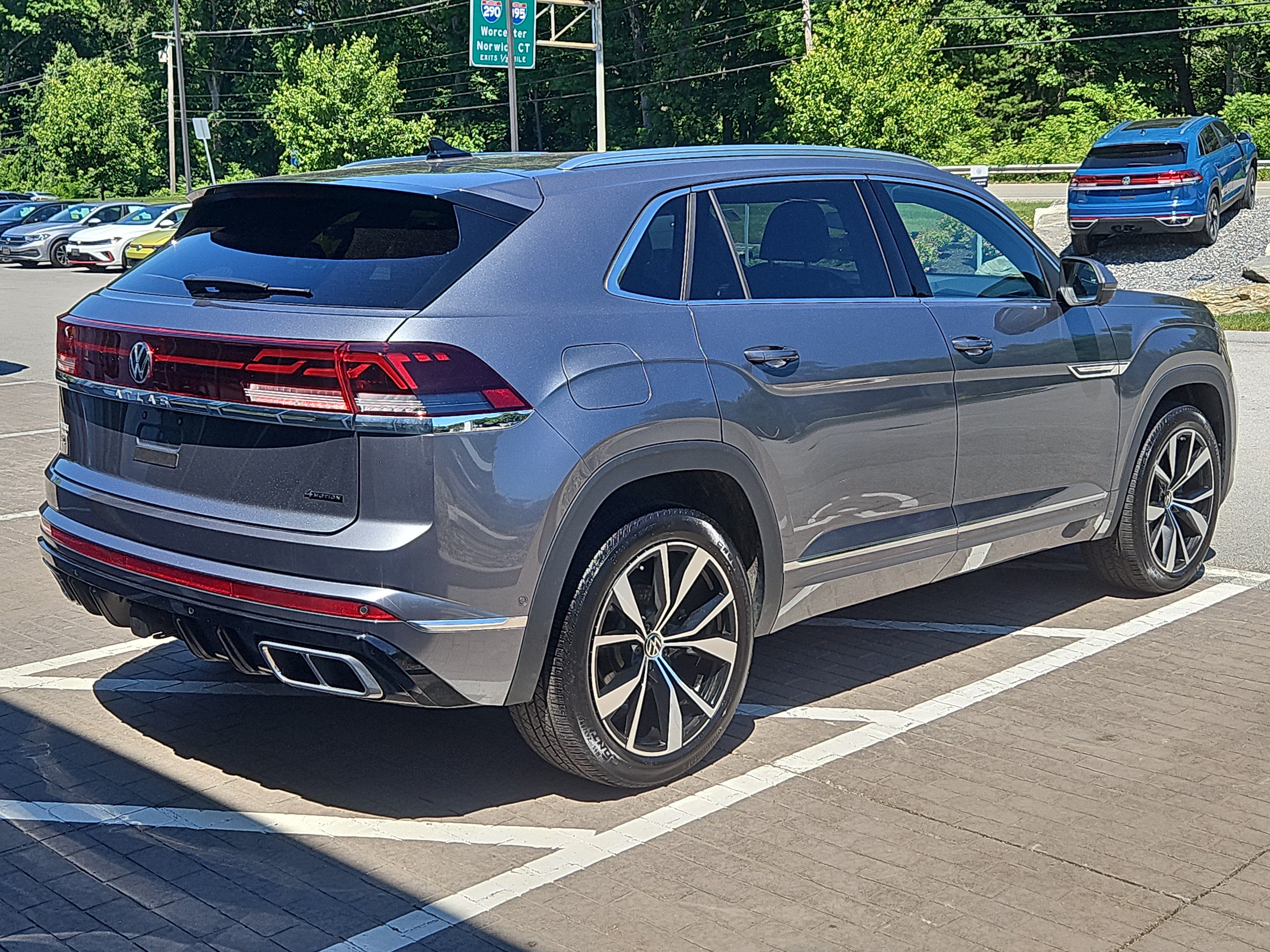 Certified 2024 Volkswagen Atlas Cross Sport SEL Premium R-Line AWD/4WD image 3