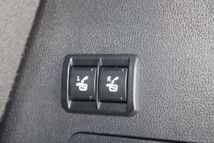 Certified 2024 Toyota Sequoia Capstone AWD/4WD image 18