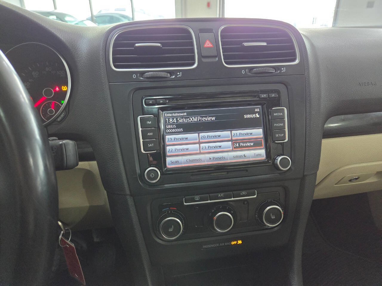 Used 2014 Volkswagen Jetta TDI image 26