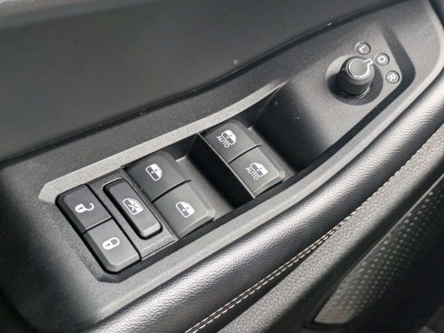 Used 2023 Jeep Grand Cherokee Laredo w/ Luxury Tech Group I AWD/4WD image 24