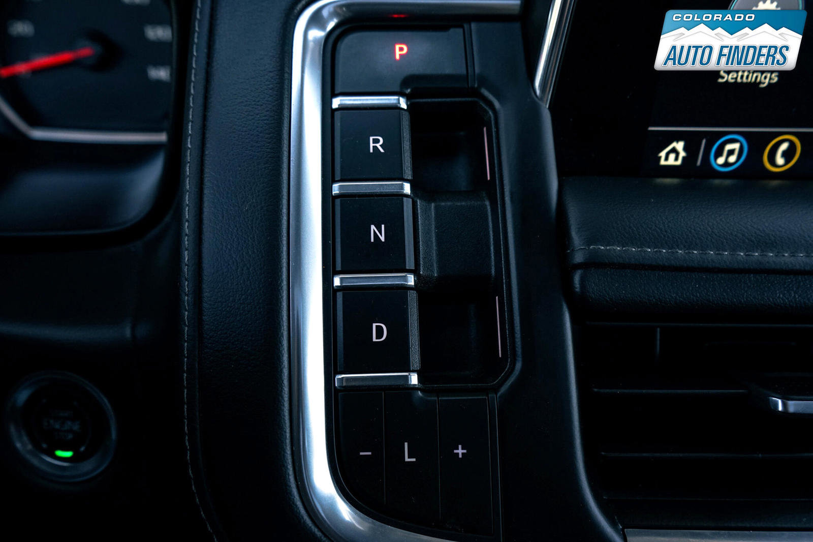 Used 2021 Chevrolet Tahoe Z71 w/ Z71 Signature Package image 16