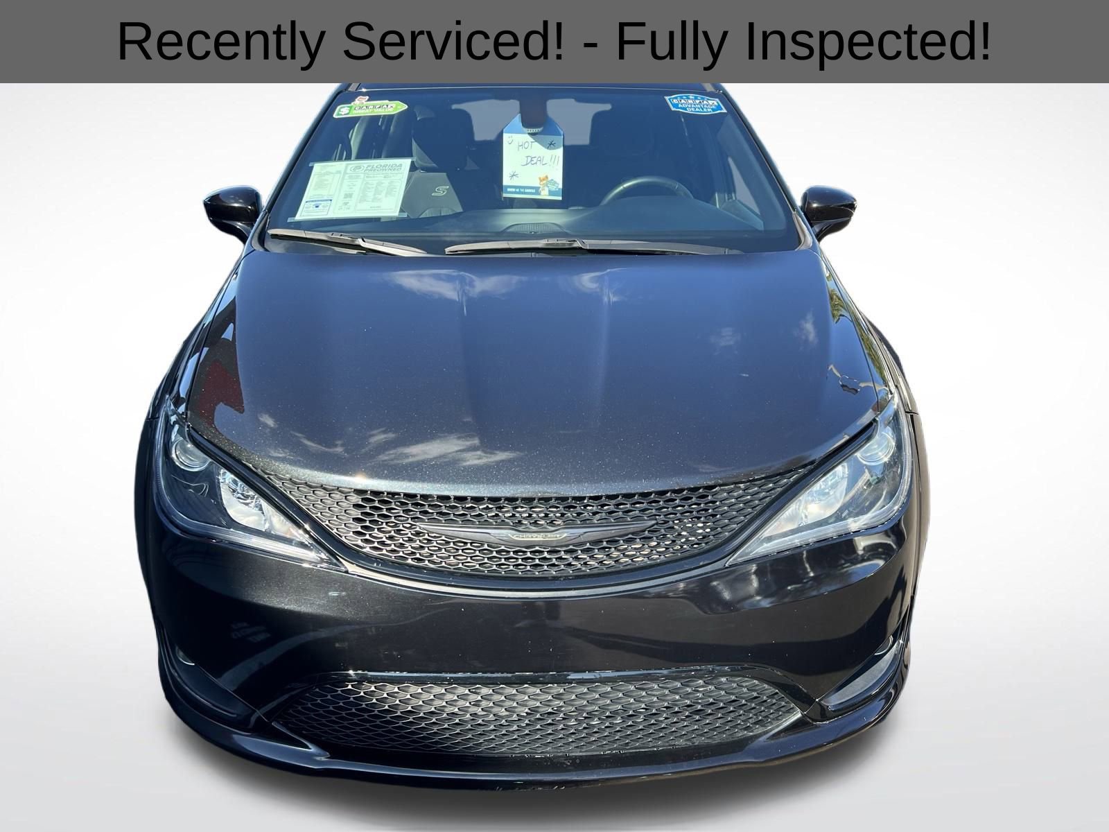 Used 2019 Chrysler Pacifica Touring Plus w/ S Appearance Package image 3