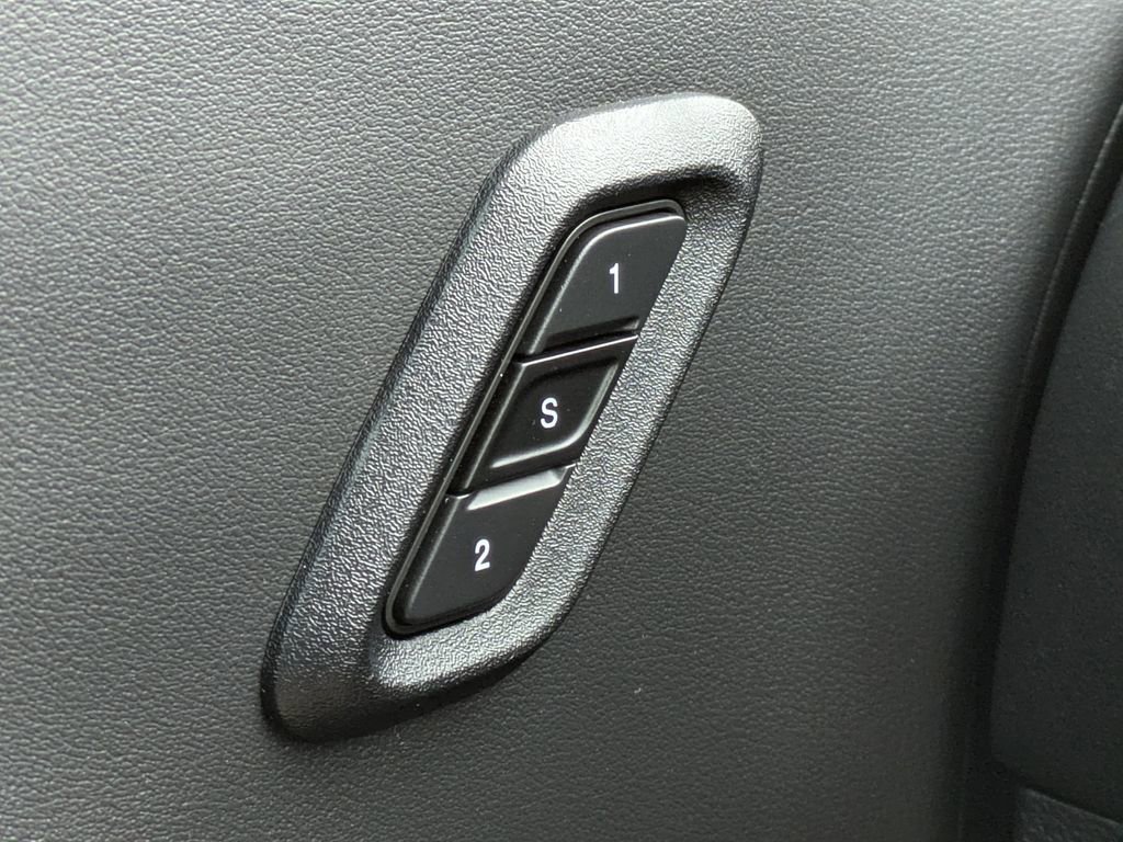 Used 2023 Dodge Challenger R/T w/ Plus Package image 24