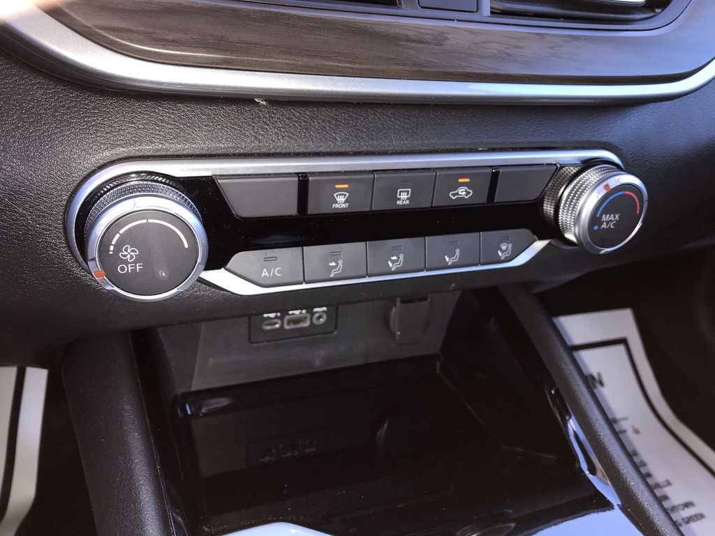 Used 2024 Nissan Altima 2.5 SV image 18