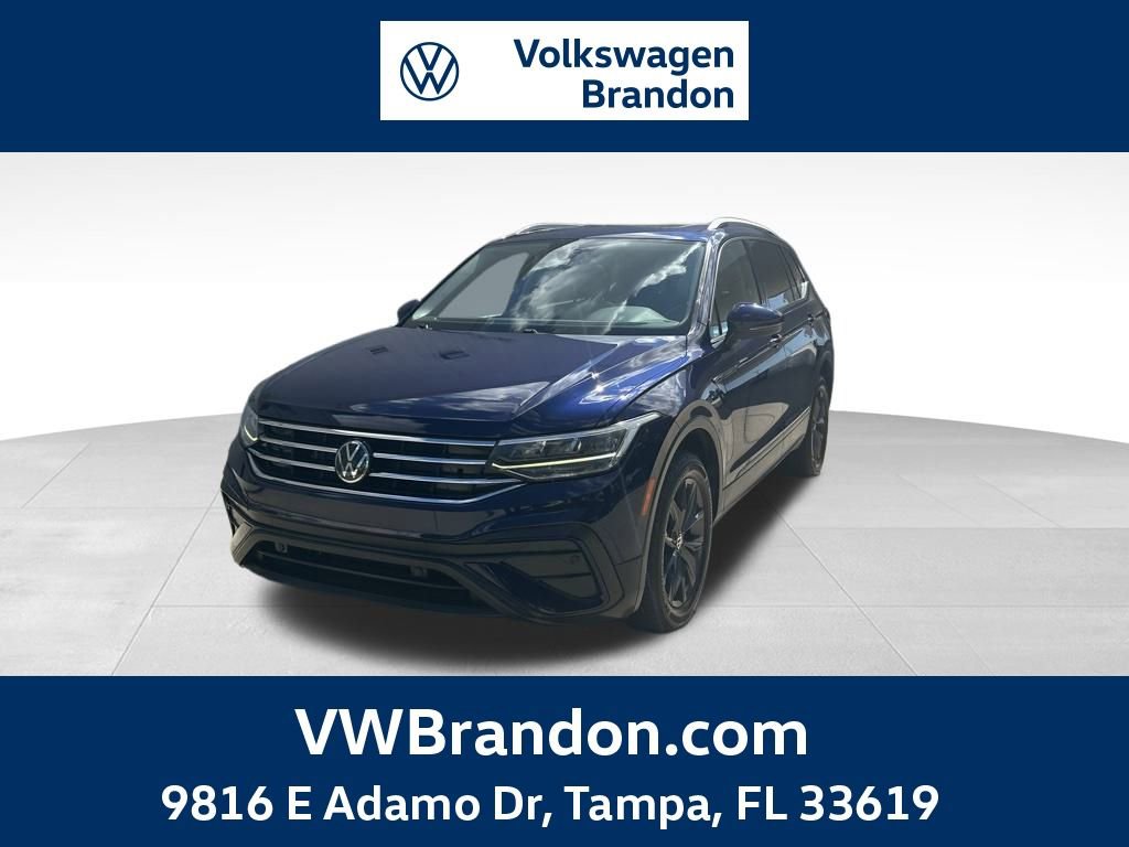 Used 2022 Volkswagen Tiguan SE w/ Panoramic Sunroof Package