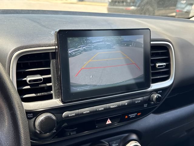 Used 2020 Hyundai Venue SEL image 20