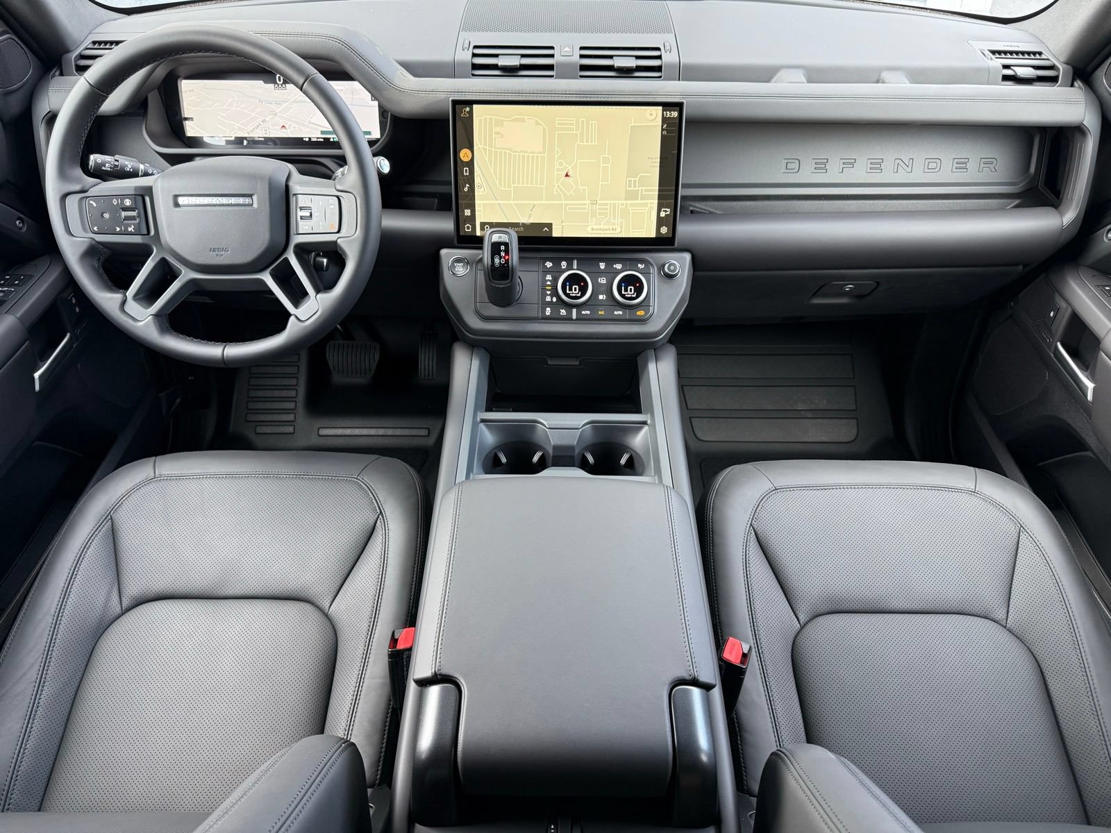 New 2025 Land Rover Defender 110 X-Dynamic SE AWD/4WD image 21