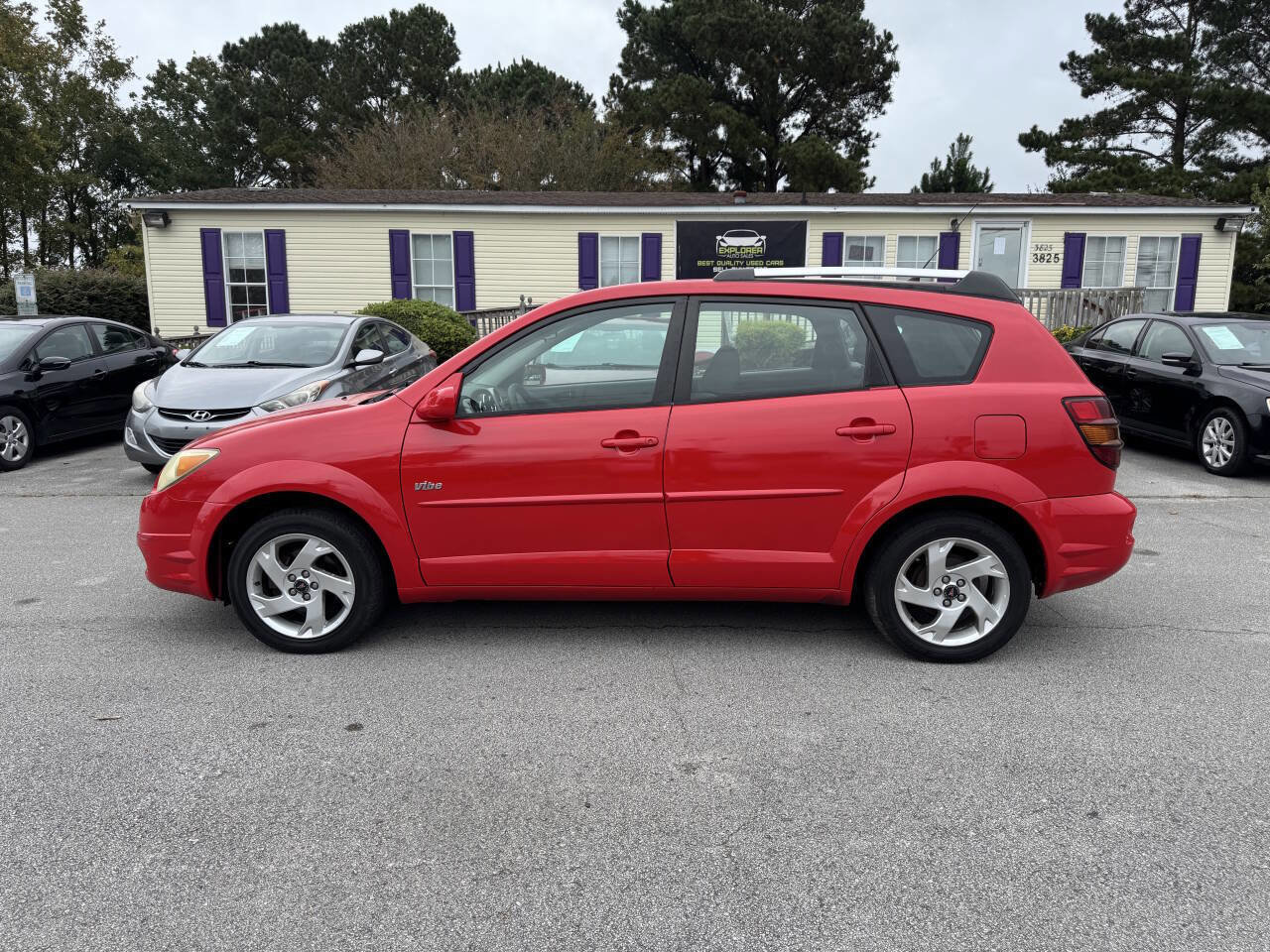 Used 2005 Pontiac Vibe Base Fwd 4dr Wagon w/ Power Group Value Package image 10