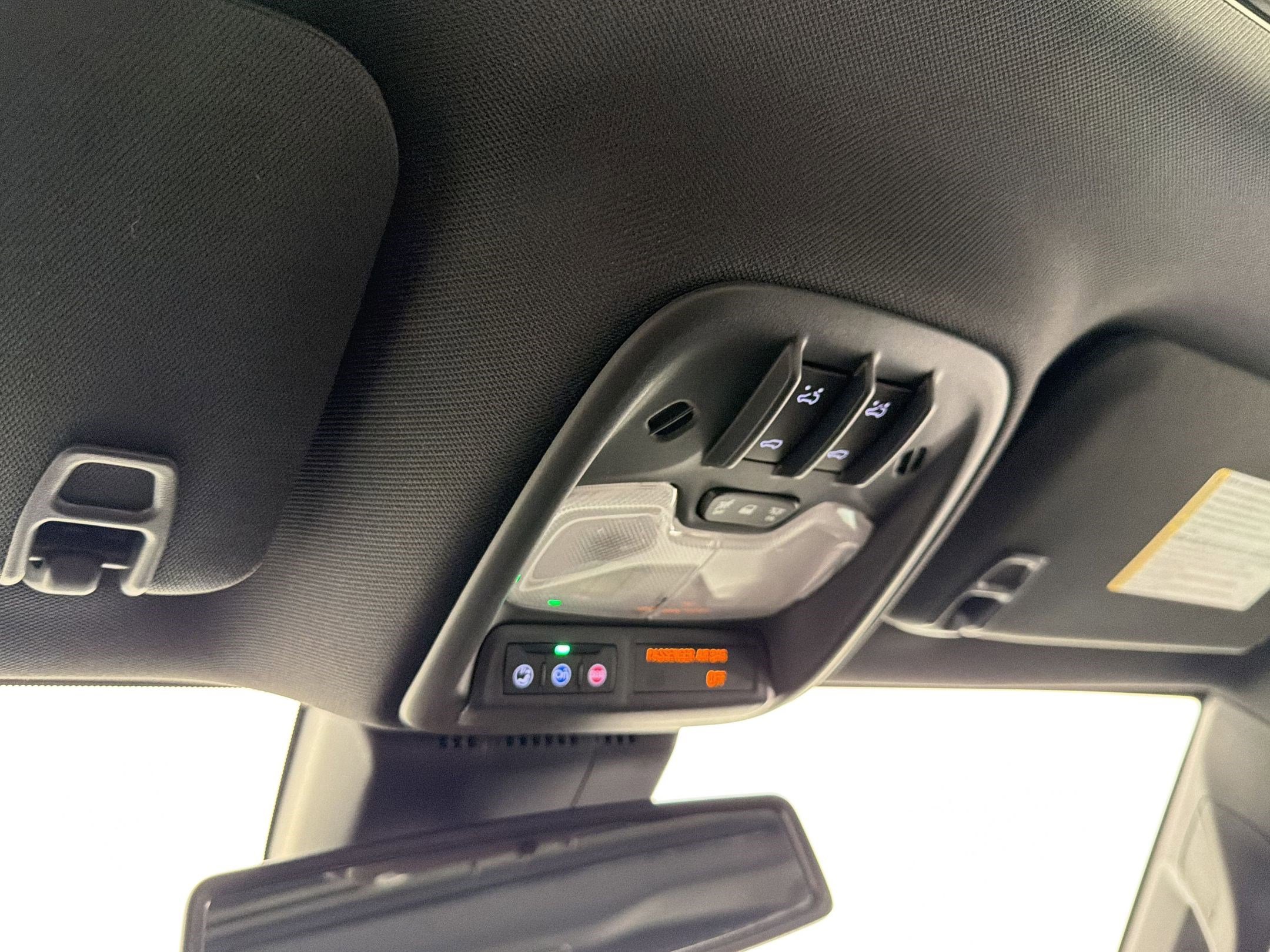 Used 2024 Chevrolet Colorado ZR2 w/ ZR2 Convenience Package III image 19