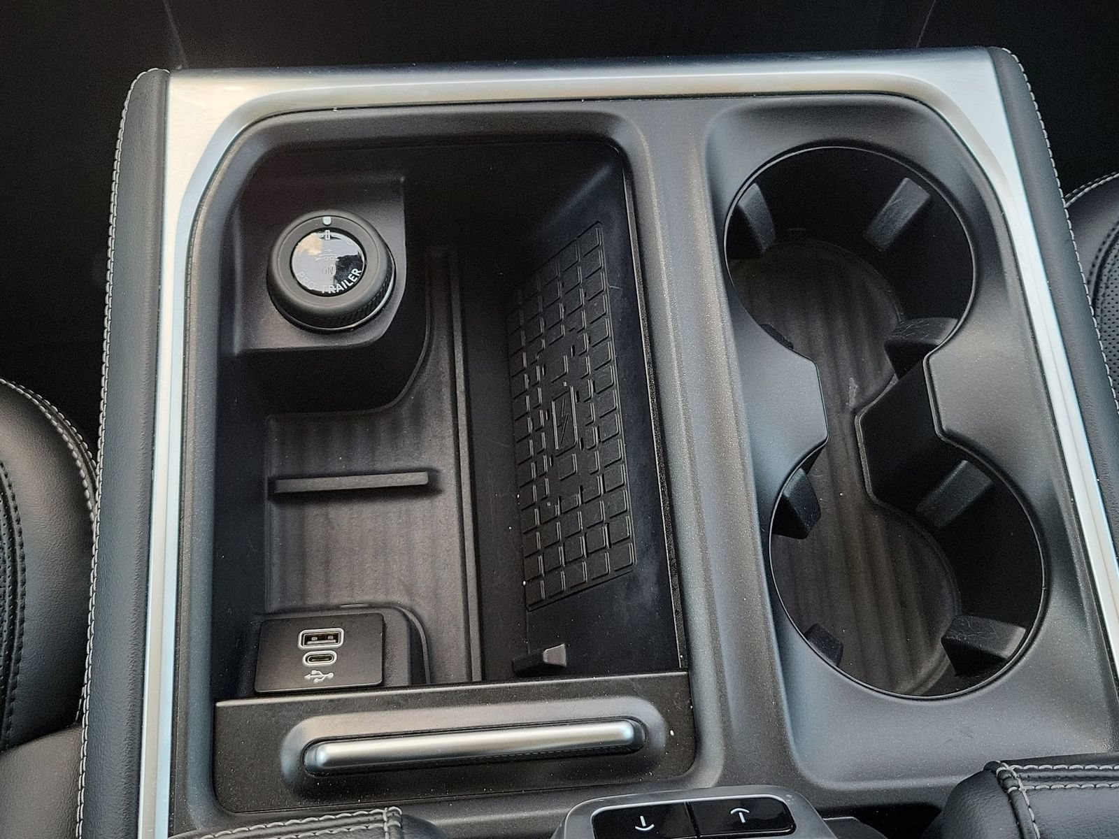 Used 2025 Ford Expedition Max Platinum AWD/4WD image 36