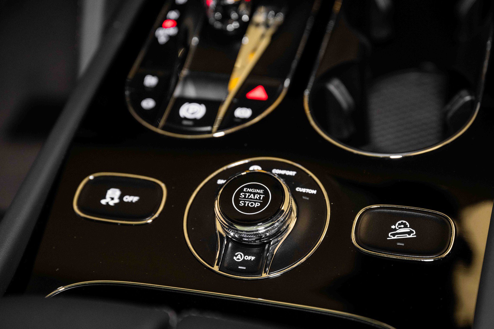 Certified 2024 Bentley Bentayga image 44