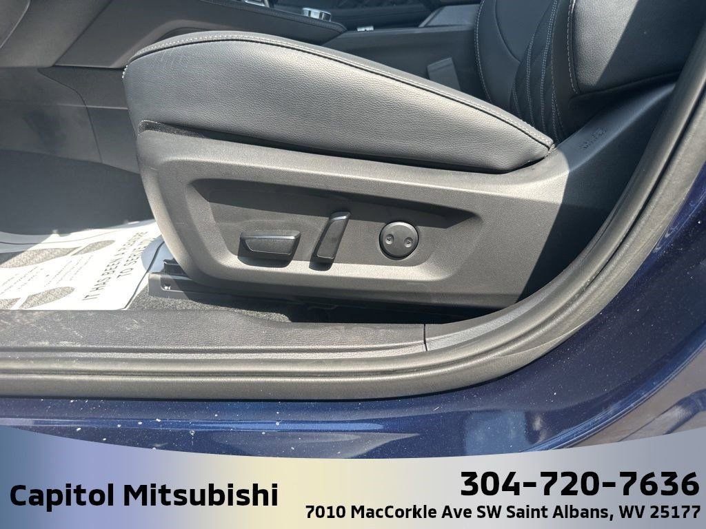 New 2025 Mitsubishi Outlander SEL image 14