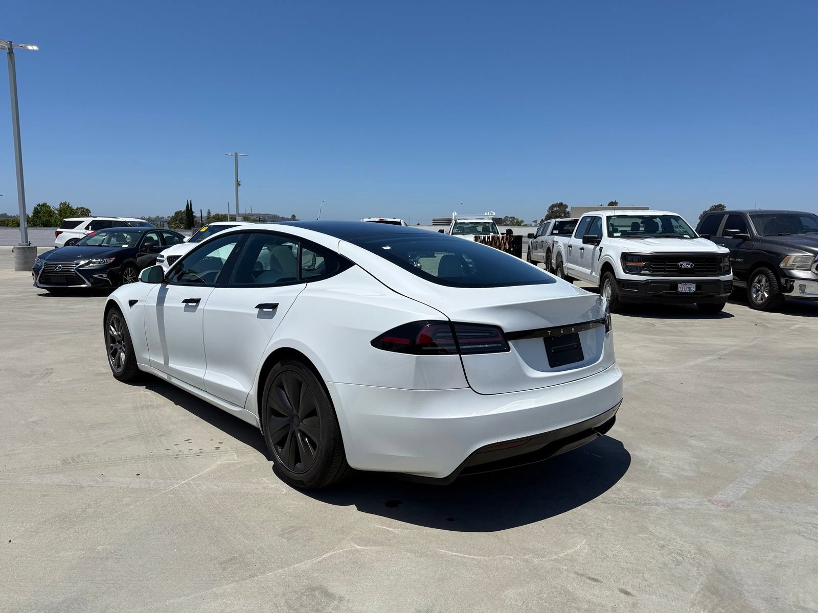 Used 2023 Tesla Model S Standard Range AWD/4WD image 2