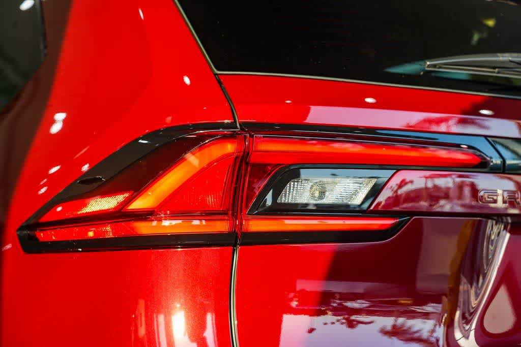 New 2025 Toyota Grand Highlander AWD Hybrid image 8