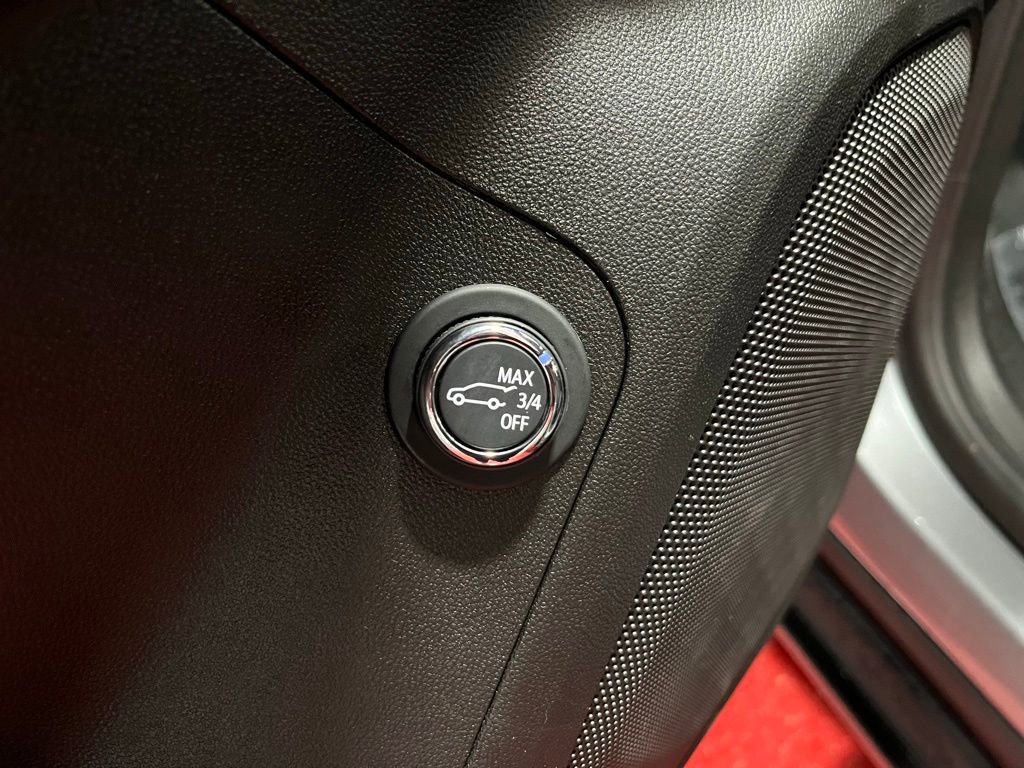 Certified 2023 GMC Acadia SLE w/ Driver Convenience Package image 26